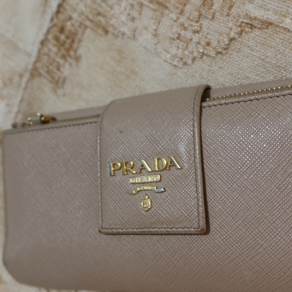Prada wallet - Picture 3 of 6